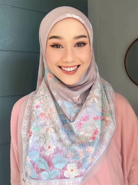 Tutorial Hijab Flowy Dengan Pashmina Crinkle