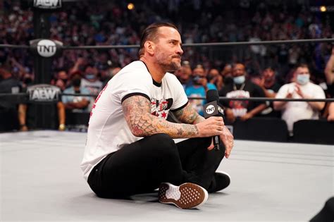 Cm Punk Returns To Pro Wrestling At Aew Rampage