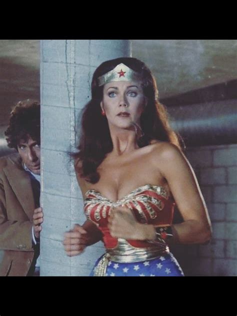 Pin By Cindy Burton On Wonderwoman Wonder Woman Pictures Wonder