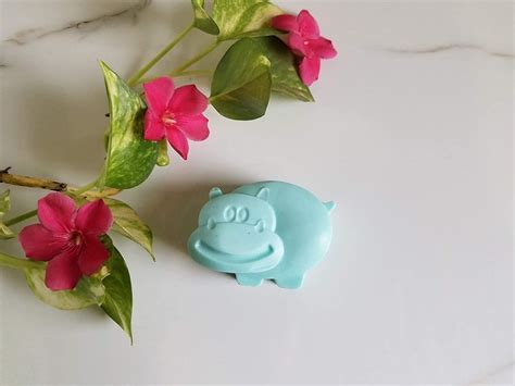 Hippo Shaped Glycerin Based Handmade Organic Moisturizing Milk Soap