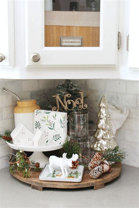 Decorating Kitchen Countertops For Christmas Things In The Kitchen