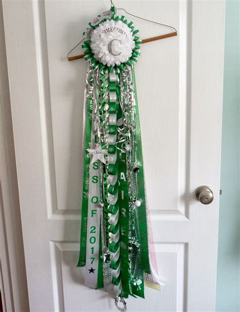 handmadewhimzy blog: Homecoming Mum - Texas Style