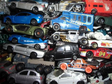 やや傷や汚れありA ミニカー TOMICA トミカ Hot Wheels ホットウィール majorette マジョレット 色々