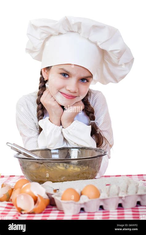 Portrait Dune Petite Fille Dans Un Tablier Blanc Et Chefs Hat Pétrir