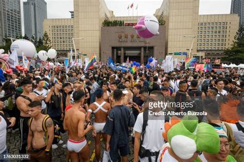 Lgbtqia Pride Crowd Flags Photos And Premium High Res Pictures Getty