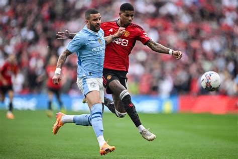 Manchester United Vence City E Conquista Ta A De Inglaterra Recorde O Jogo