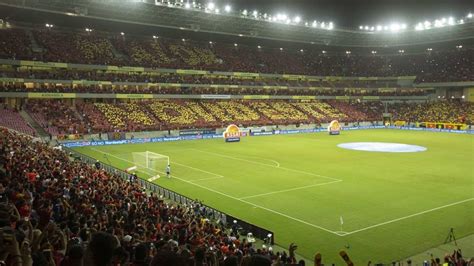 Mosaico Da Torcida Do Sport Fica Incompleto Momentos Antes Da Final Da