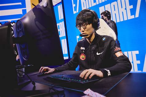 File Fpx Nuguri Worlds Liquipedia League Of Legends Wiki