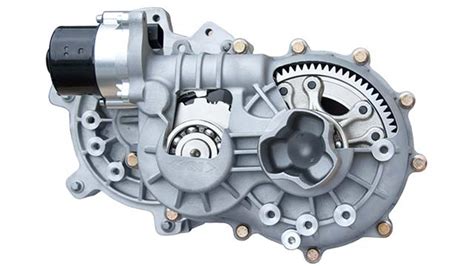 Gkn Launches New Eaxle Awd Technology On Global C Segment Vehicle Platform