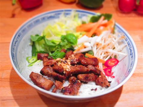 Busy Eating Bun Thit Nuong Vietnamese Grilled Pork With Vermicelli