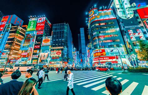 Top 4 Places to Photograph Tokyo's Neon Lights | Tokyo Essentials