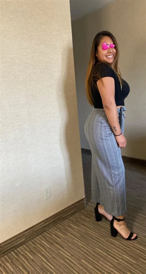 My Sexy Latina Going To The Office Scrolller