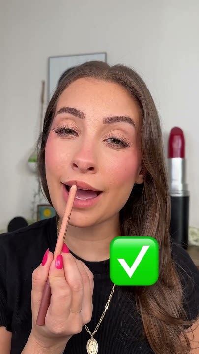 How To Overline Your Lips Lip Flip Technique Youtube