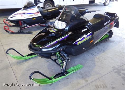 2001 Arctic Cat Mountain Cat 800 Snowmobile In Gorham KS Item IE9607