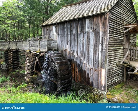 Rustic Historic Grist Mill Building Stock Image Image Of Wooden