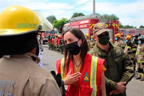 Ministra Undurraga Anunci Zona De Emergencia Agr Cola Por Incendios