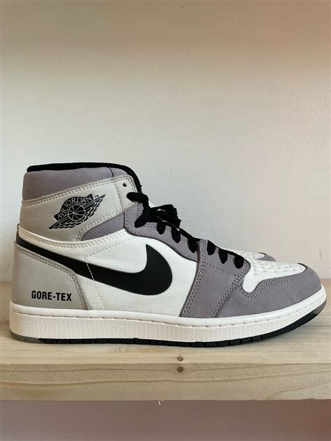 Jordan 1 Retro High Element Gore-Tex Light Bone – Antwerp snkr