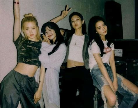 Pin By On Black Pink Blackpink Blackpink Fashion Girl