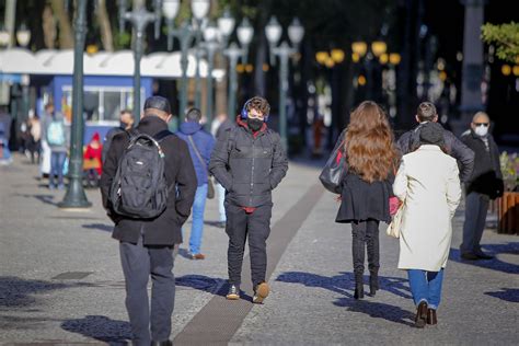 Período frio e seco requer cuidados redobrados a pele veja dicas