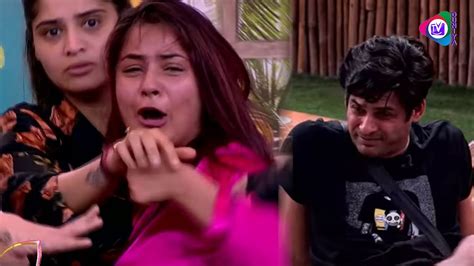 Bigg Boss Review Shehnaz Gill Slaps Siddharth Shukla Trying To