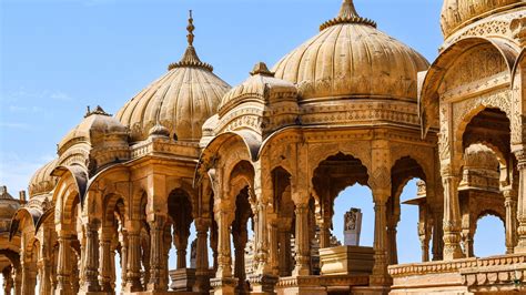 Discover India's Biggest Forts: Historical Marvels Worth Visiting