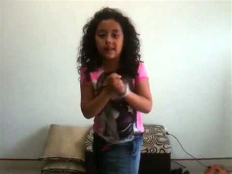 Ana Sofia Cantando Pajaritos En El Aire Youtube