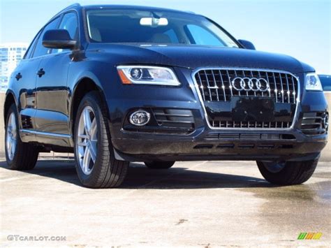 Moonlight Blue Metallic Audi Q Tfsi Quattro Photo