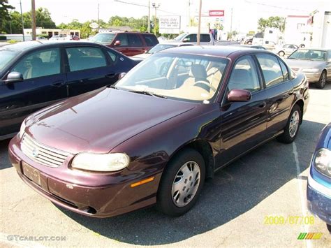 1998 Dark Carmine Red Metallic Chevrolet Malibu Sedan 13756834