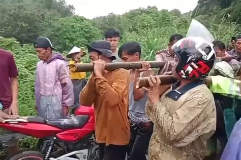 Operator Alat Berat Tewas Terseret Air Bah Saat Bersihkan Material