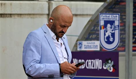 Adrian Mititelu In Oorlog Met Peluza Sud Hij Dreigde Het Team Van