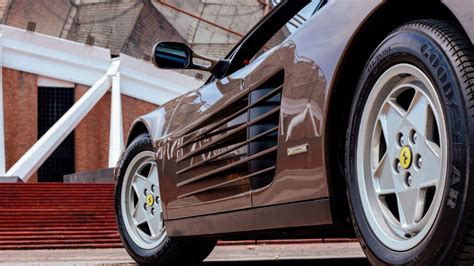 El único Ferrari Testarossa Del Mundo Pintado En Café Está En México Y Está A La Venta De Cero