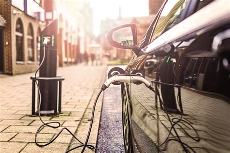 Battery electric vehicles to dominate vehicle sales by 2050 | Wood