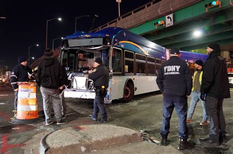 12 Injured When Mta Bus Crashes Into Nyc Sanitation Truck In Bronx Cops