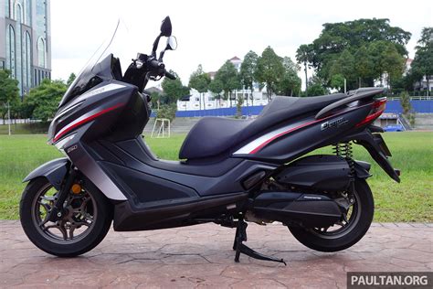 REVIEW: 2017 Modenas Elegan 250 – scooting around Modenas Elegan 250 01 ...