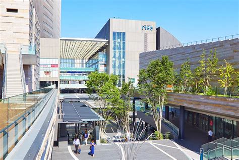 Futako Tamagawa Shopping Cafes And Parks On The Banks Of The Tama