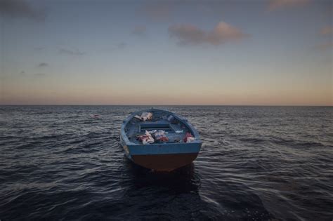 Haïti 40 personnes sont portées disparues après le naufrage dun