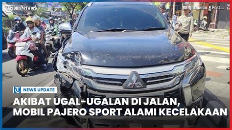 Akibat Ugal Ugalan Di Jalan Sebuah Mobil Pajero Sport Alami Kecelakaan