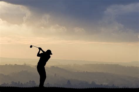 Golf Backswing With Best Golf Posture - Best Golf Posture