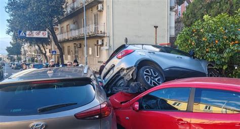 Tragedia Sfiorata A Boccetta Pullman Rompe I Freni Messina Oggi