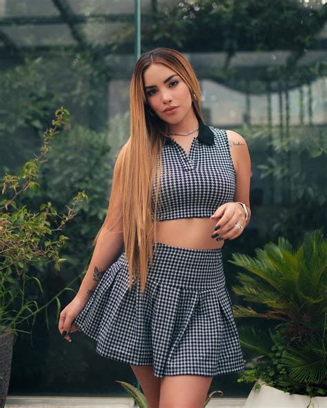 Las Fotos De Kimberly Loaiza Antes De Ser Famosa Shows Viral Telehit