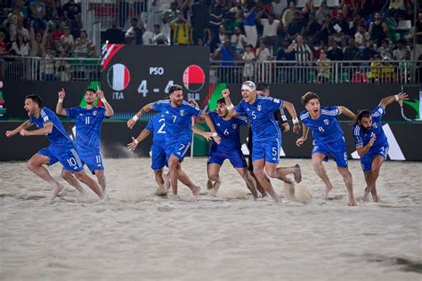 Mondiali Di Beach Soccer L Italia Batte La Bielorussia E Vola In