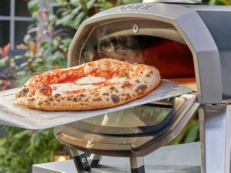 Ooni Karu G Multi Fuel Pizza Oven Has A Borosilicate Glass Door So