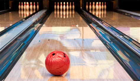 The 8 Best Bowling Alleys In New York City - Secret NYC