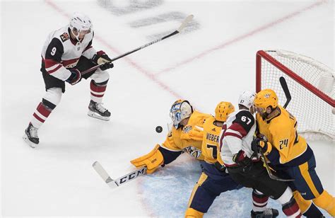 Juuse Saros Sharp Predators Even Series With 4 2 Win Over Coyotes