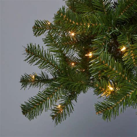 6' Pre-Lit Alberta Spruce Artificial Christmas Tree Clear Lights ...