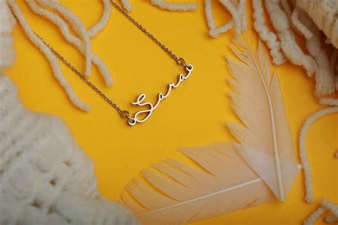 Signature Name Pendant - HoMafy