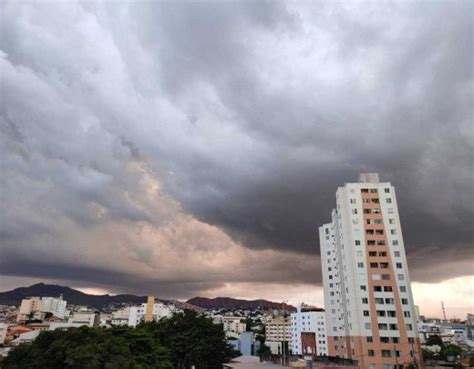 Bh Defesa Civil Emite Alerta Para Chuva Forte E Ventania De At Km