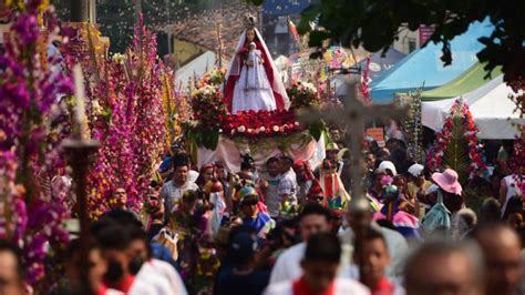 Flores Y Palmas Llenaron De Color Las Calles De Panchimalco Noticias