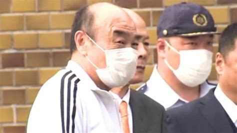 【独自】「山健組」組長 対立する暴力団組員銃撃の罪など問われた裁判で“無罪判決” 判決受け拘置所から釈放され談笑も｜fnnプライムオンライン