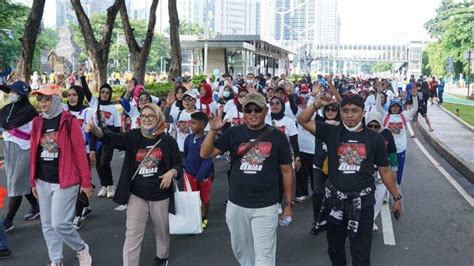 Potret Relawan Kompak Ajak Warga Jakarta Jalan Sehat Wadah Aspirasi